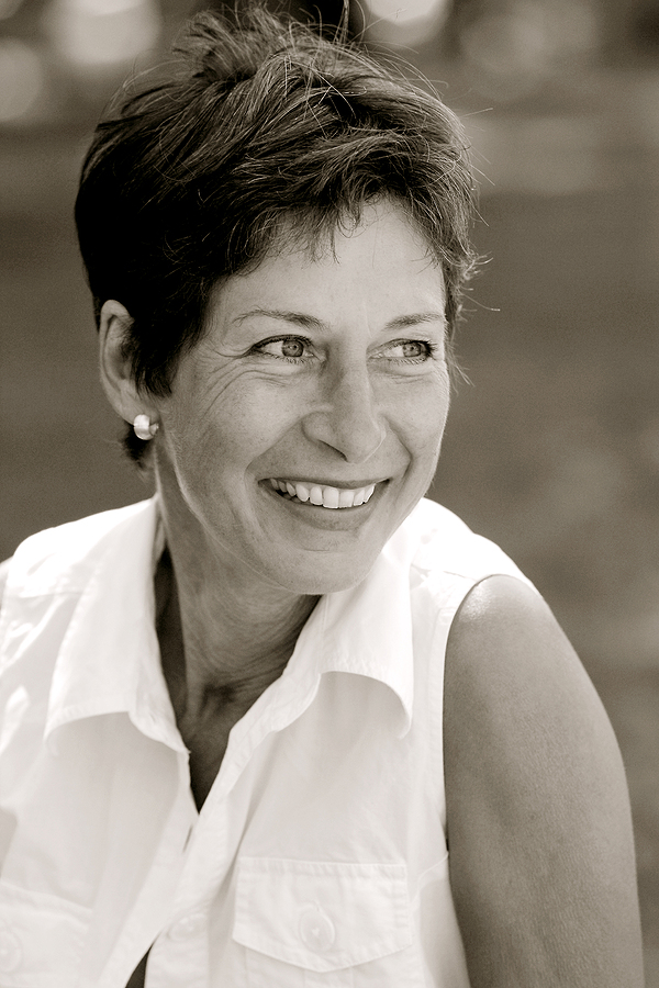 Transforming Smiles: The Lifelong Benefits of Dental Implants for Oral Health